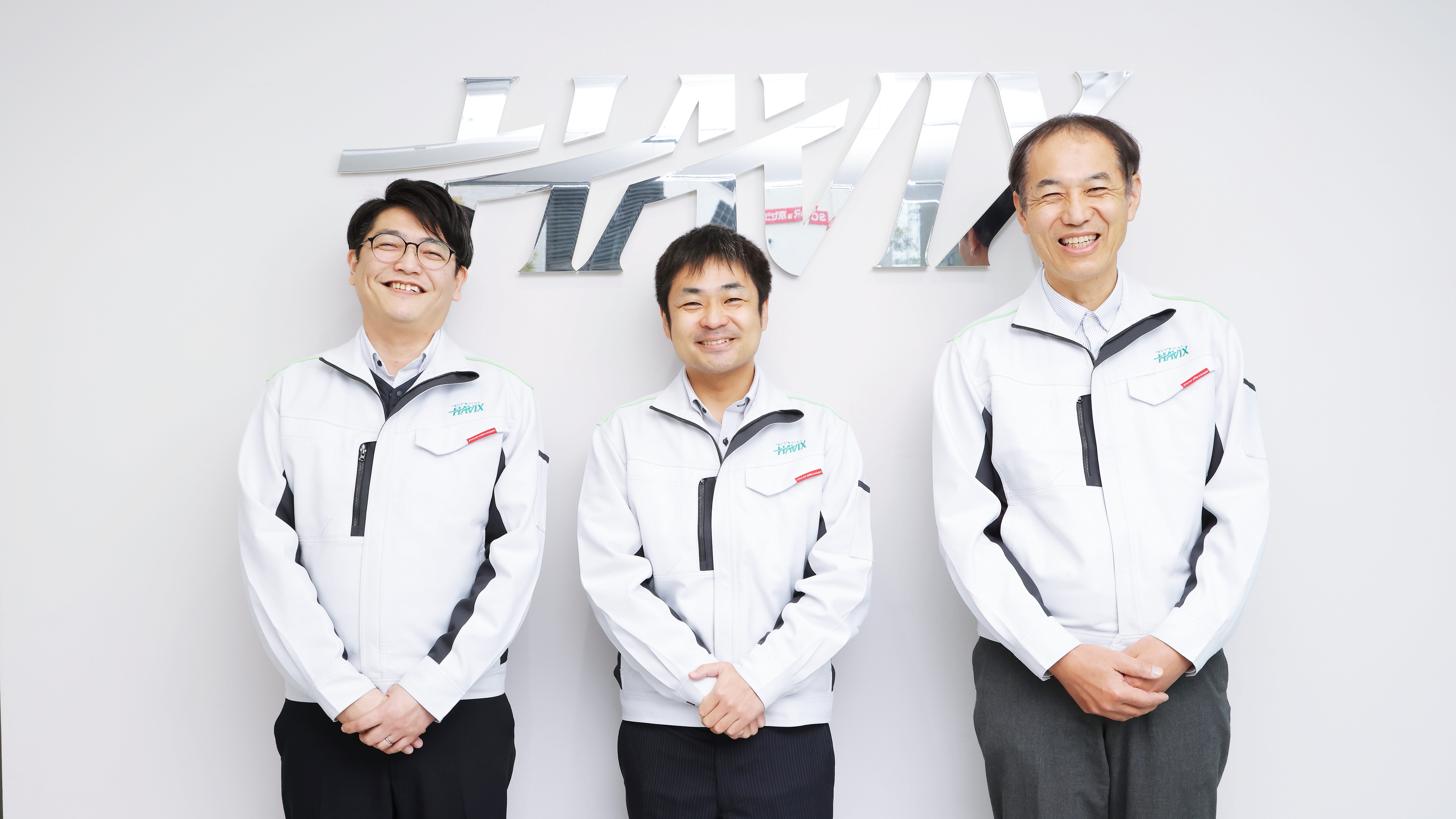 ハビックス株式会社集合写真